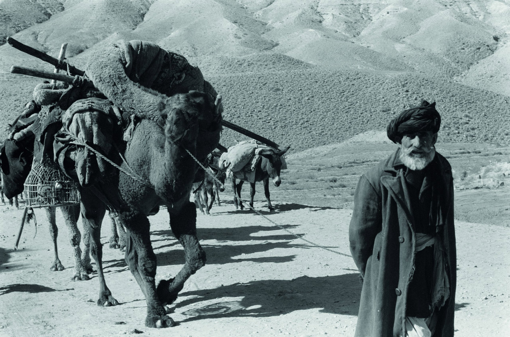 Старого каравана. Пустыня Регистан Афганистан. Кундуз Афганистан. Горы Кундуз Афганистан. Афганистан 1950е.
